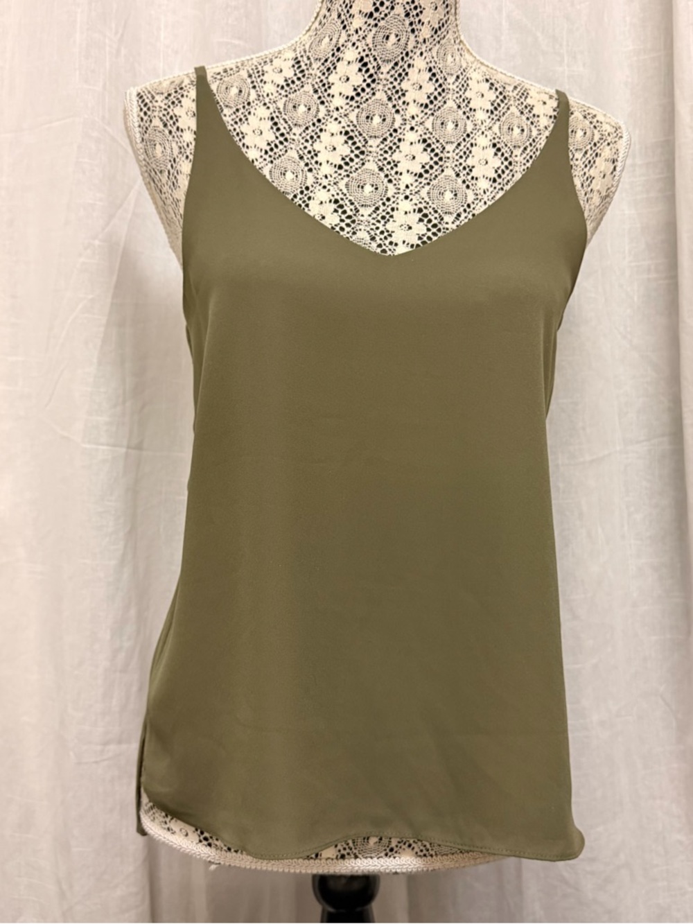 3/$30 🌺 Topshop V-Neck Cami
